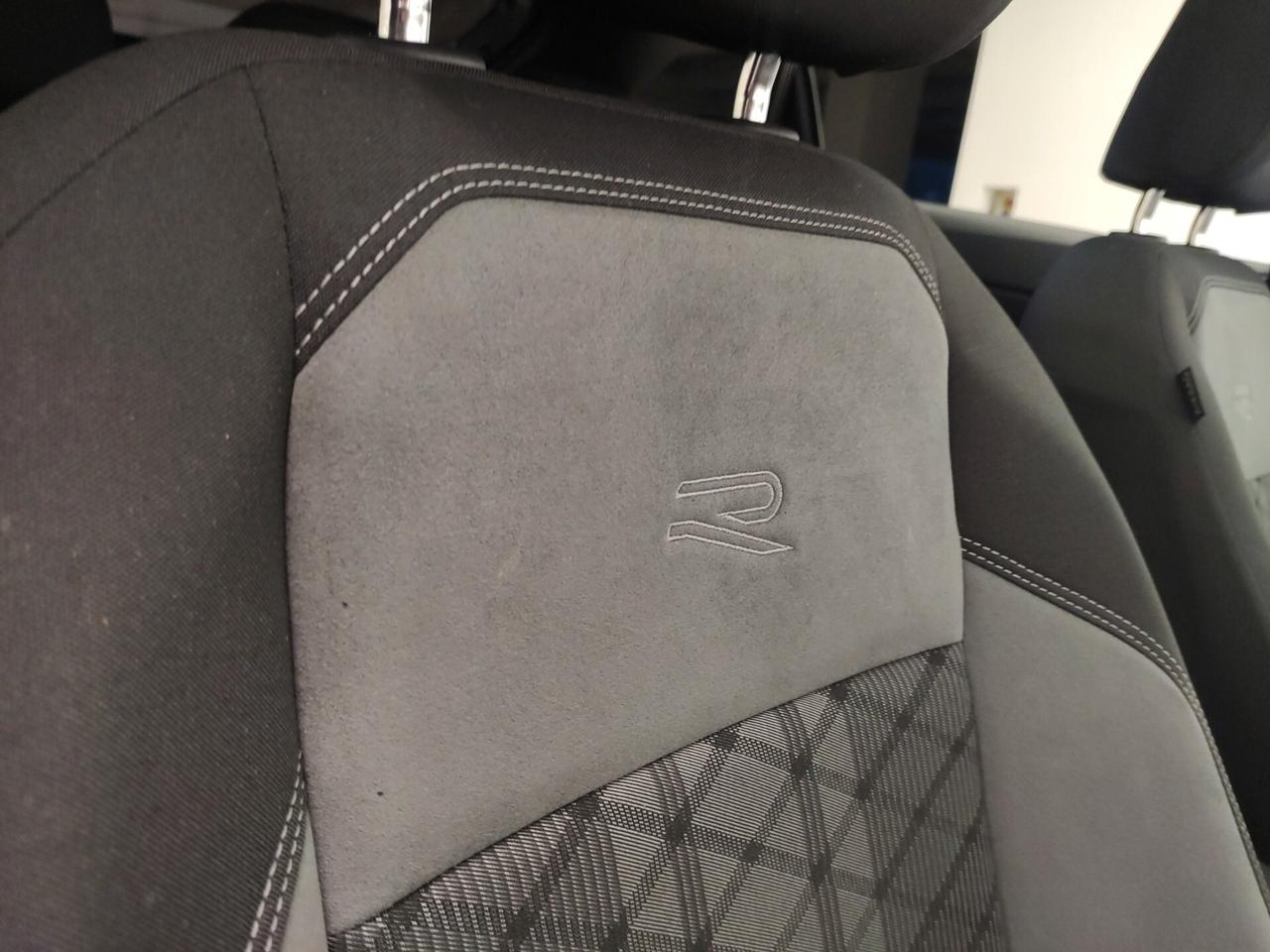 Volkswagen Taigo 1.0 TSI 115 CV DSG R-Line