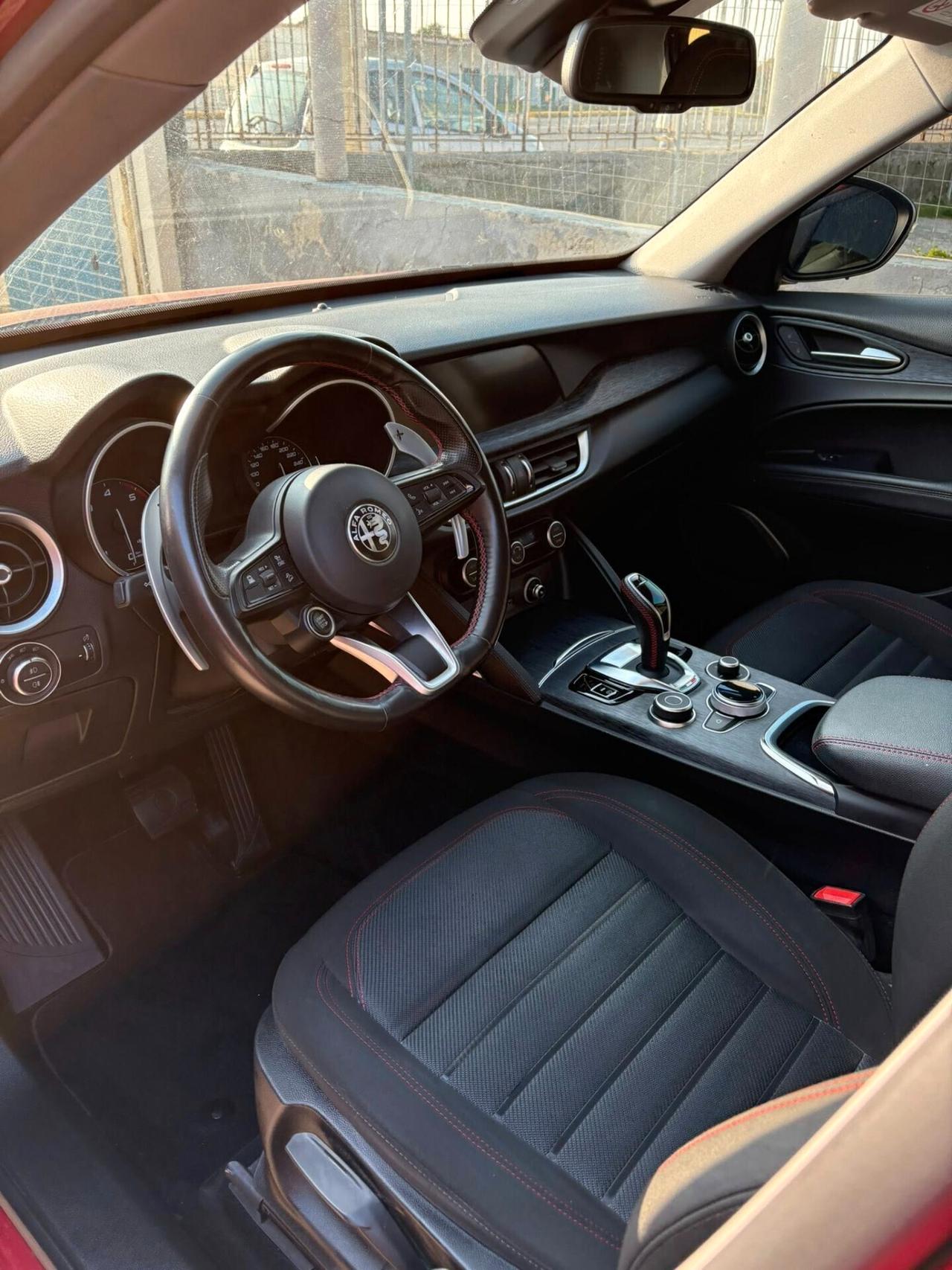 Alfa Romeo Stelvio 2.2 Turbodiesel 190 CV AT8 Q4 Business