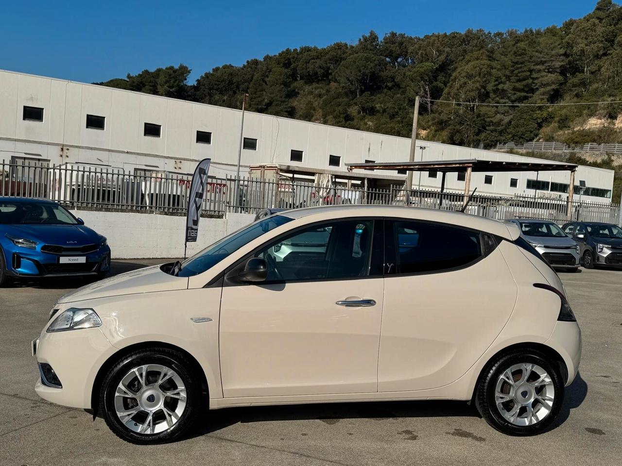 Lancia Ypsilon 1.3 MJT 16V 95 CV 5 porte S&S Gold