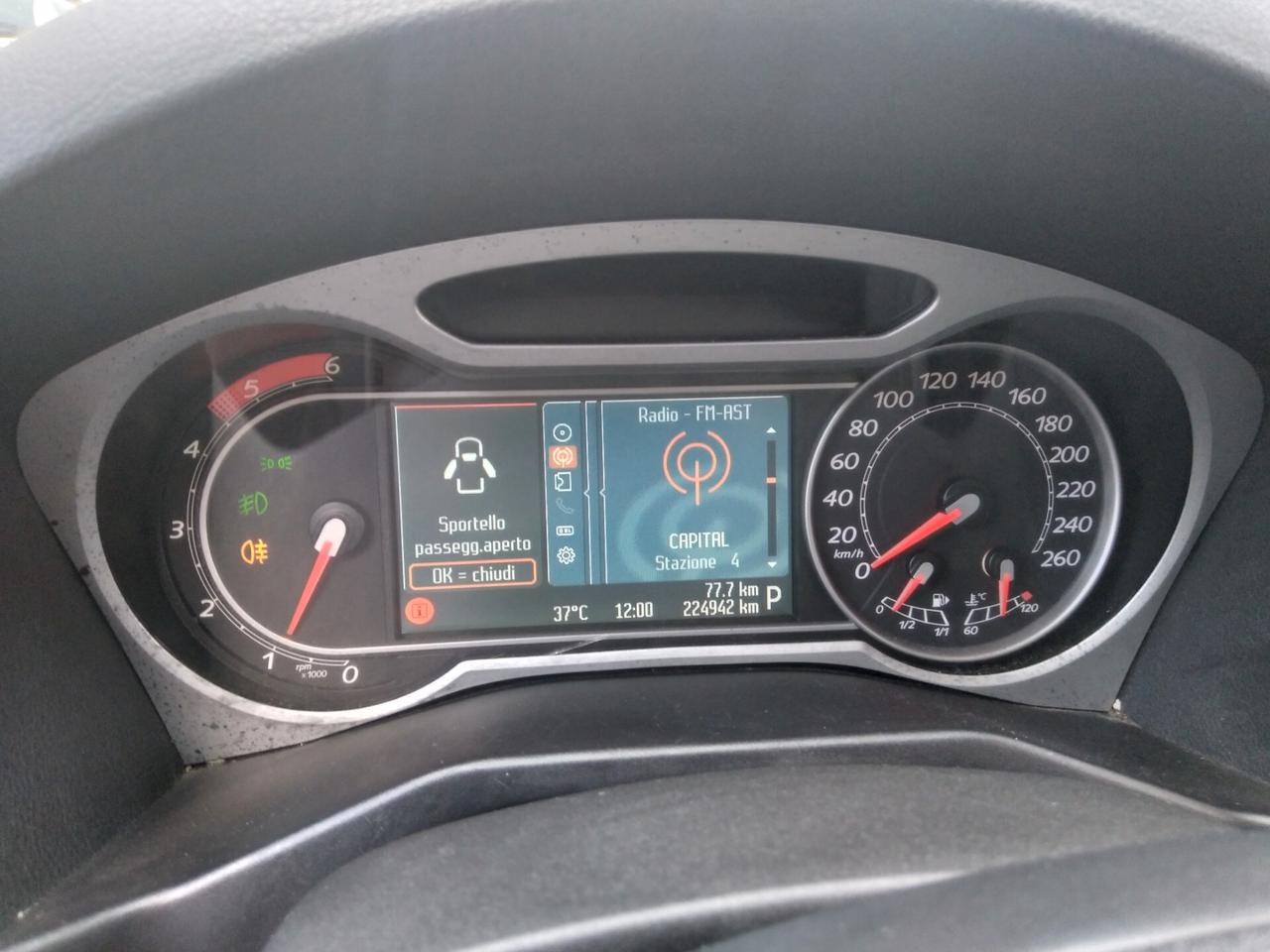 Ford Mondeo 2.0 TDCi 140 CV 6tronic Station Wagon Titanium DPF