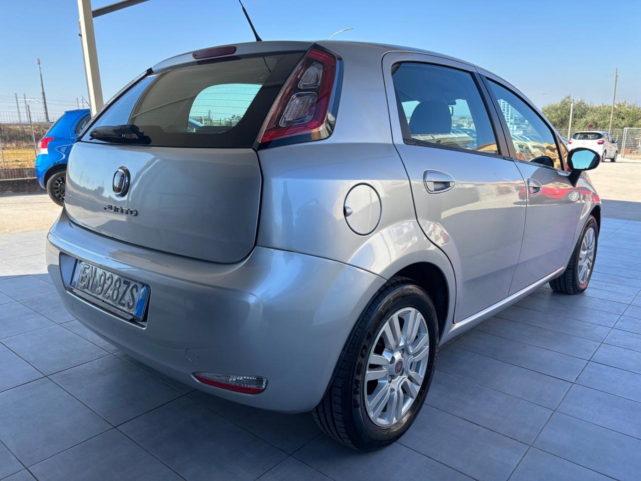 Fiat Punto 1.3 MJT II 75 CV 5 porte Virgin Radio