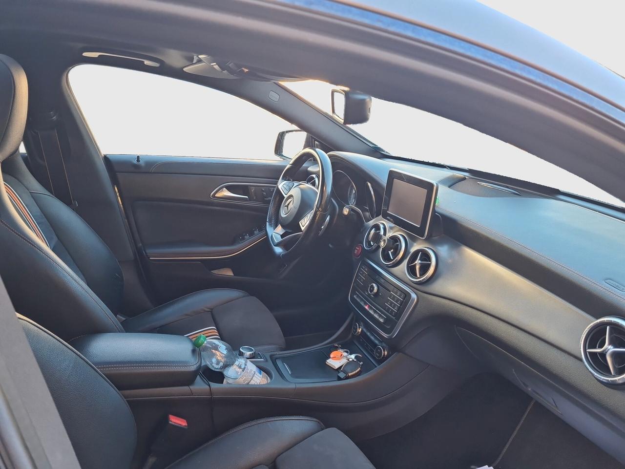 Mercedes-benz CLA 220d 4MATIC Shooting Brake OrangeArt Edition