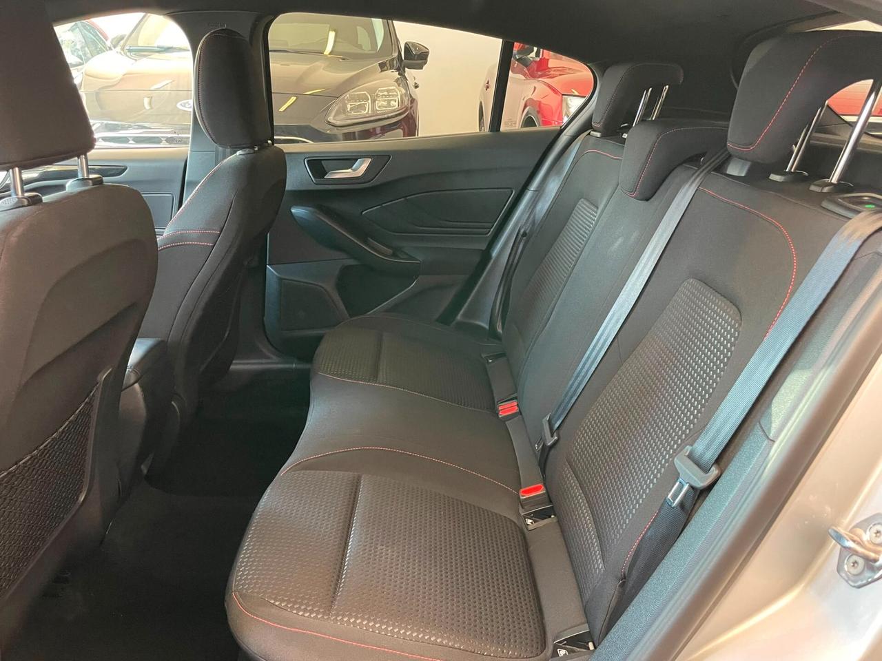 Ford Focus 1.0 EcoBoost Hybrid 155 CV Powershift 5p. ST-Line