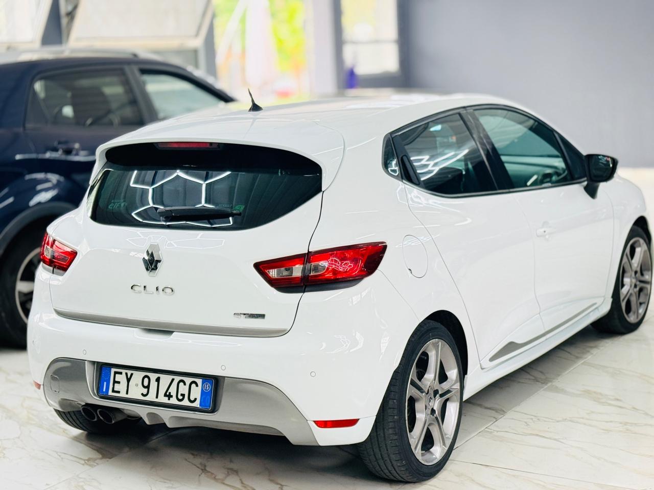 Renault Clio 1.2 TCe 120CV EDC 5P GT