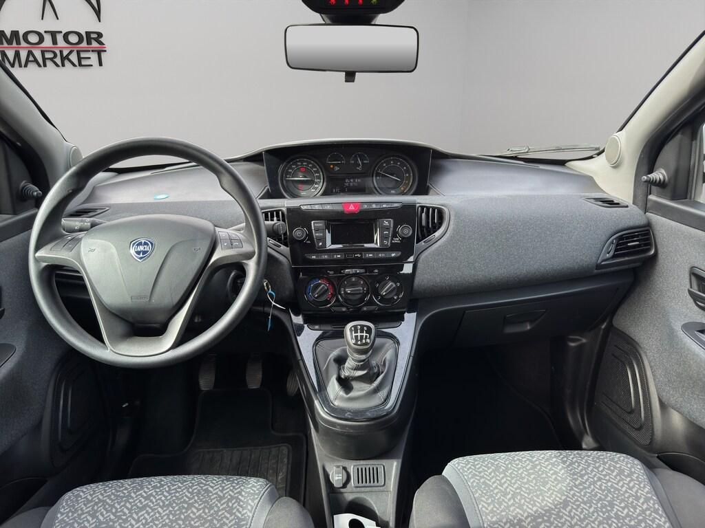 Lancia Ypsilon 5 Porte 1.0 FireFly Hybrid Silver