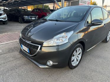Peugeot 208 1200 Unipro 2015
