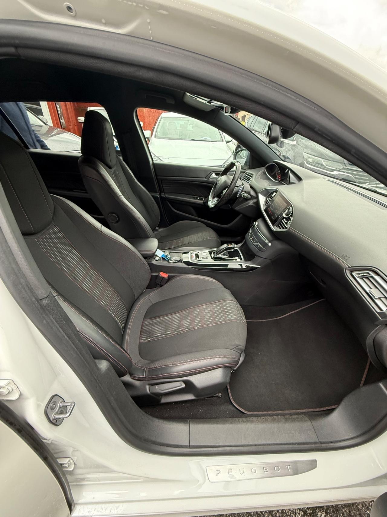 308 BlueHDi 130- automatica-GT Line-unipro-