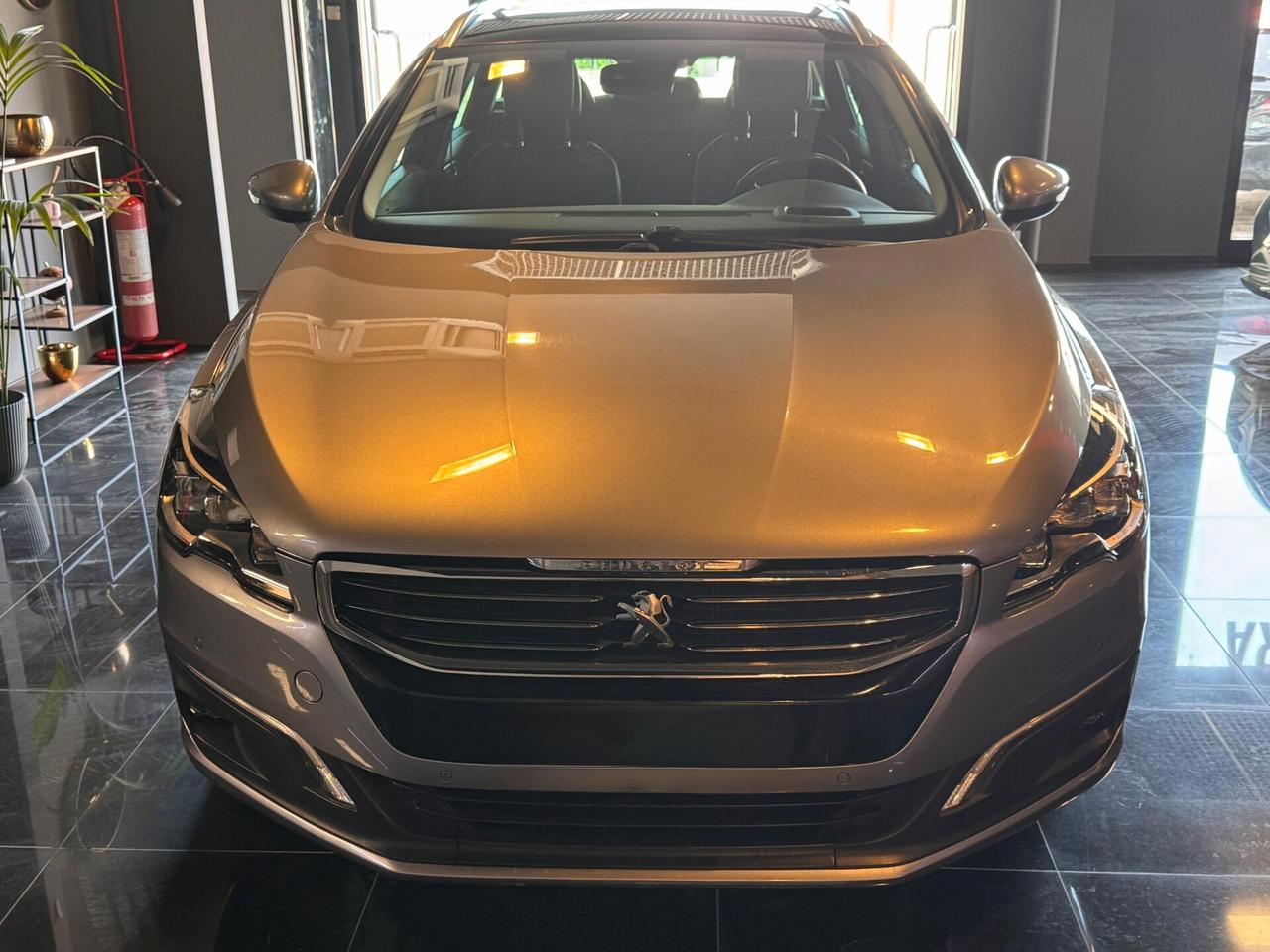 Peugeot 508 BlueHDi 180 EAT6 S&S SW GT