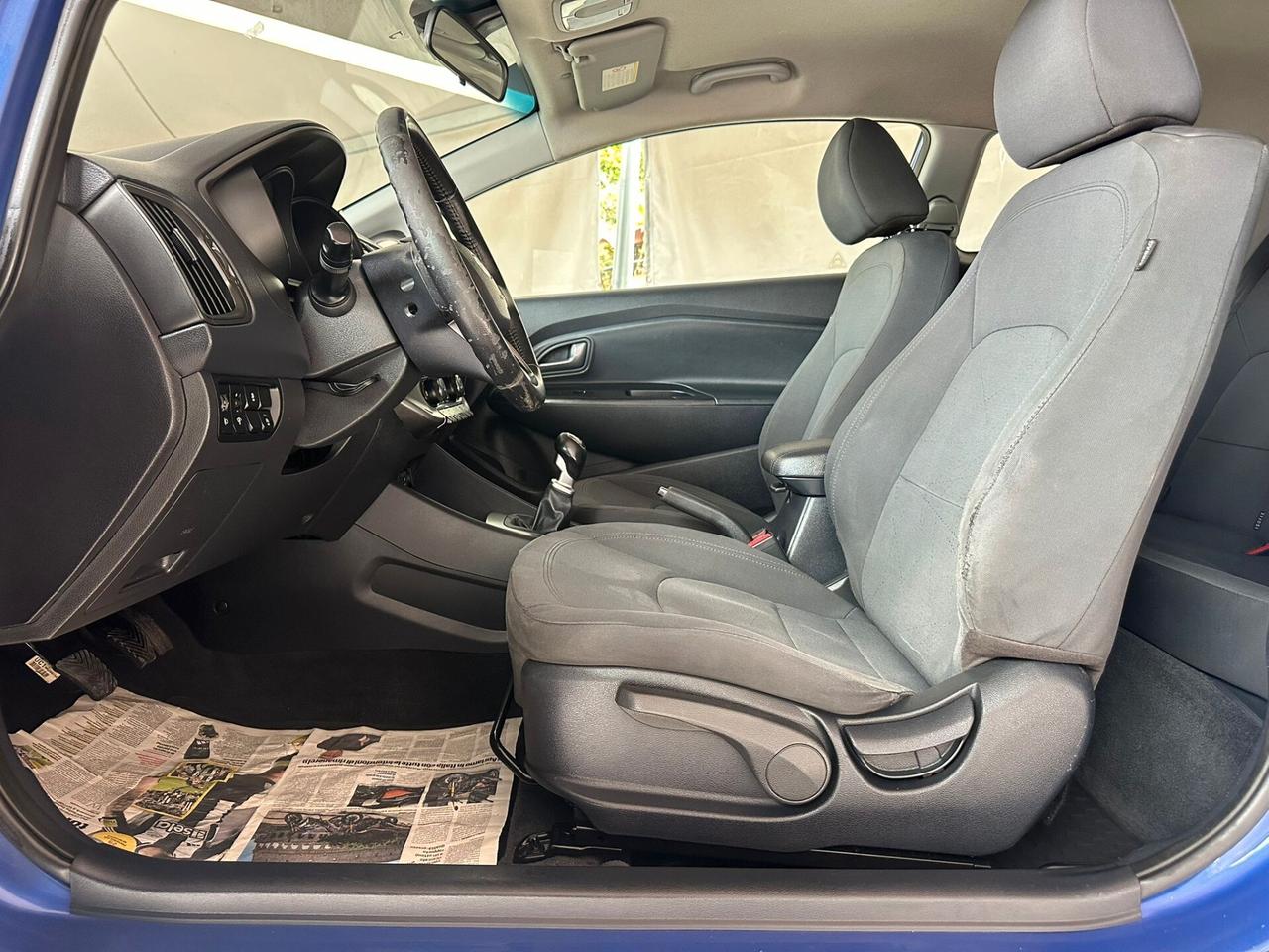 Kia Rio 1.1 CRDi WGT 3p. EX