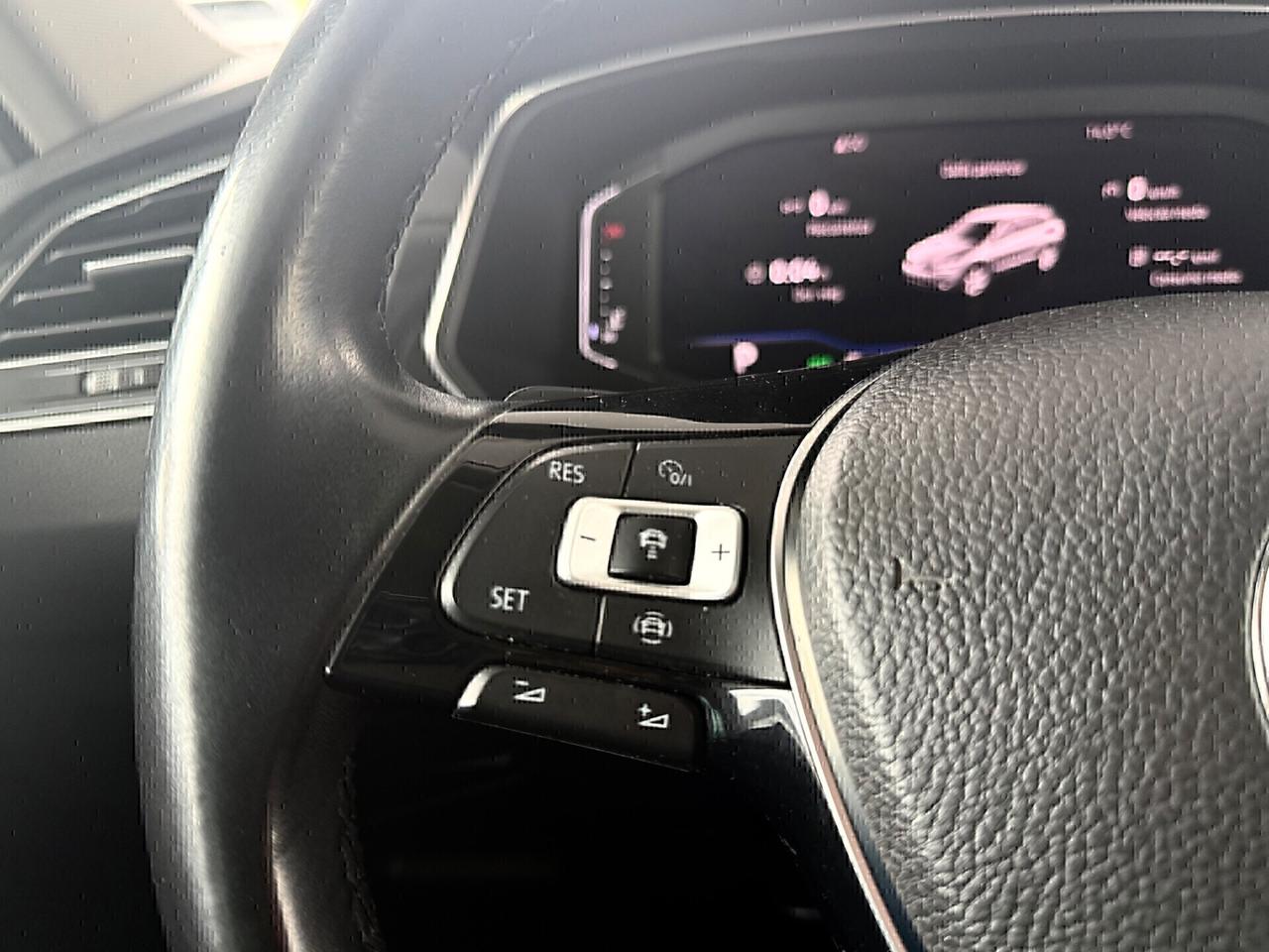 WV TIGUAN 2.0 TDI DSG* COCKPIT*NAVI*AUTOM