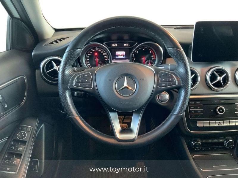 Mercedes-Benz GLA (X156) 200 d Automatic Sport