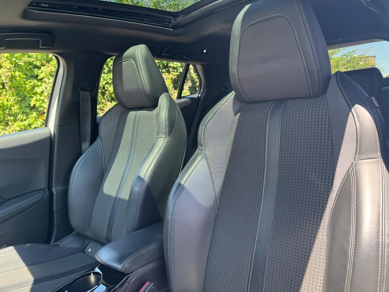 Peugeot 2008 PureTech 130 S&S EAT8 GT Pack