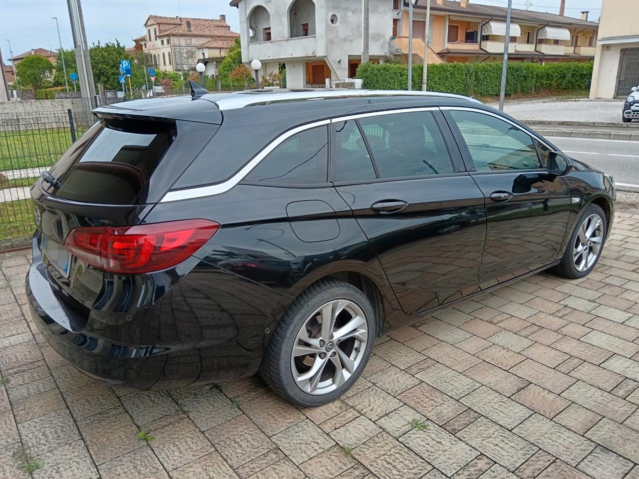 Opel Astra 1.5 CDTI 122 CV S&S Sports Tourer GS Line