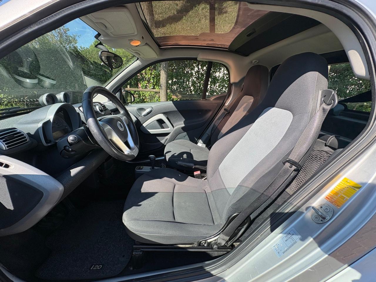 Smart ForTwo 1000 52 kW MHD coupé pure