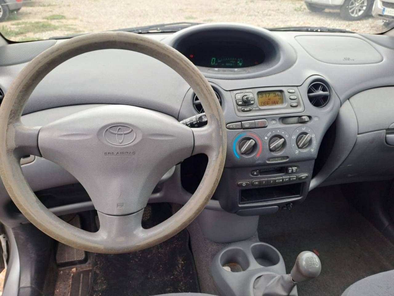 Toyota Yaris 1.0benzina