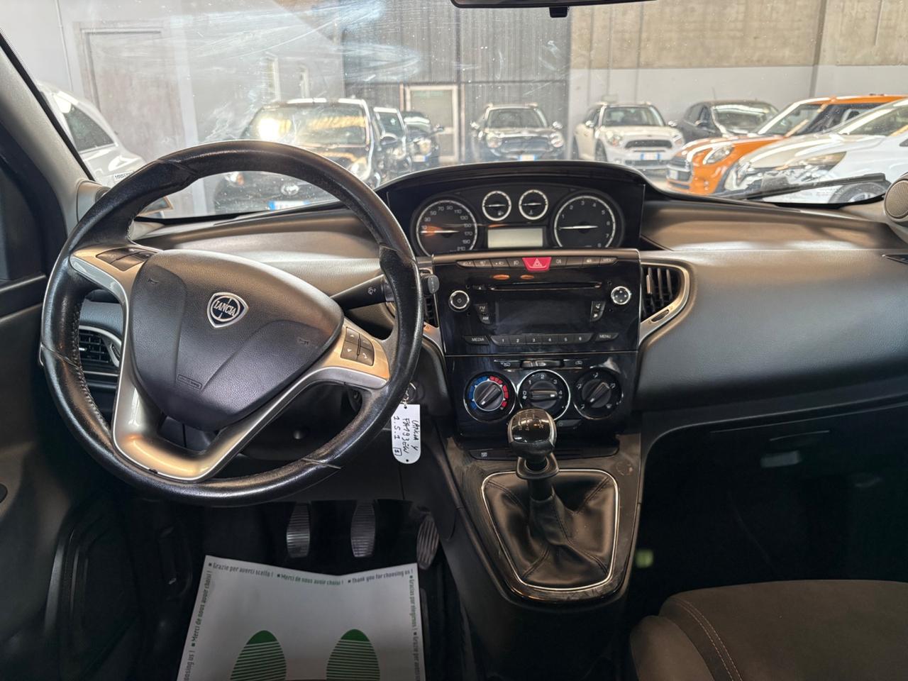 Lancia Ypsilon 0.9 TwinAir 85 CV 5 porte Metano Ecochic Elefantino