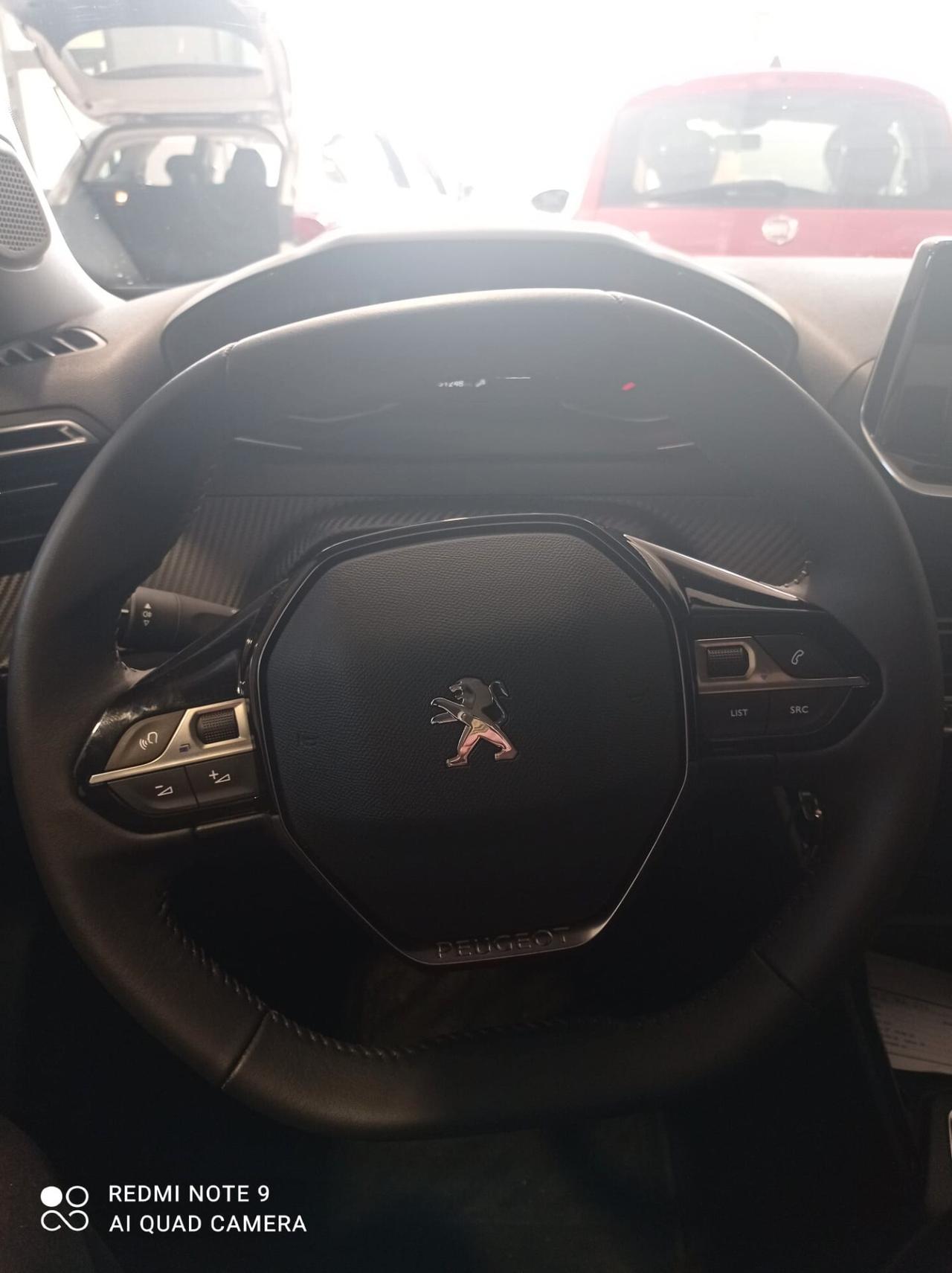 Peugeot 2008 PureTech 100 S&S Active Pack