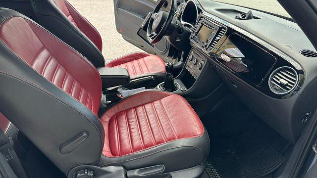 VOLKSWAGEN Maggiolino Cabrio 1.6 TDI Design
