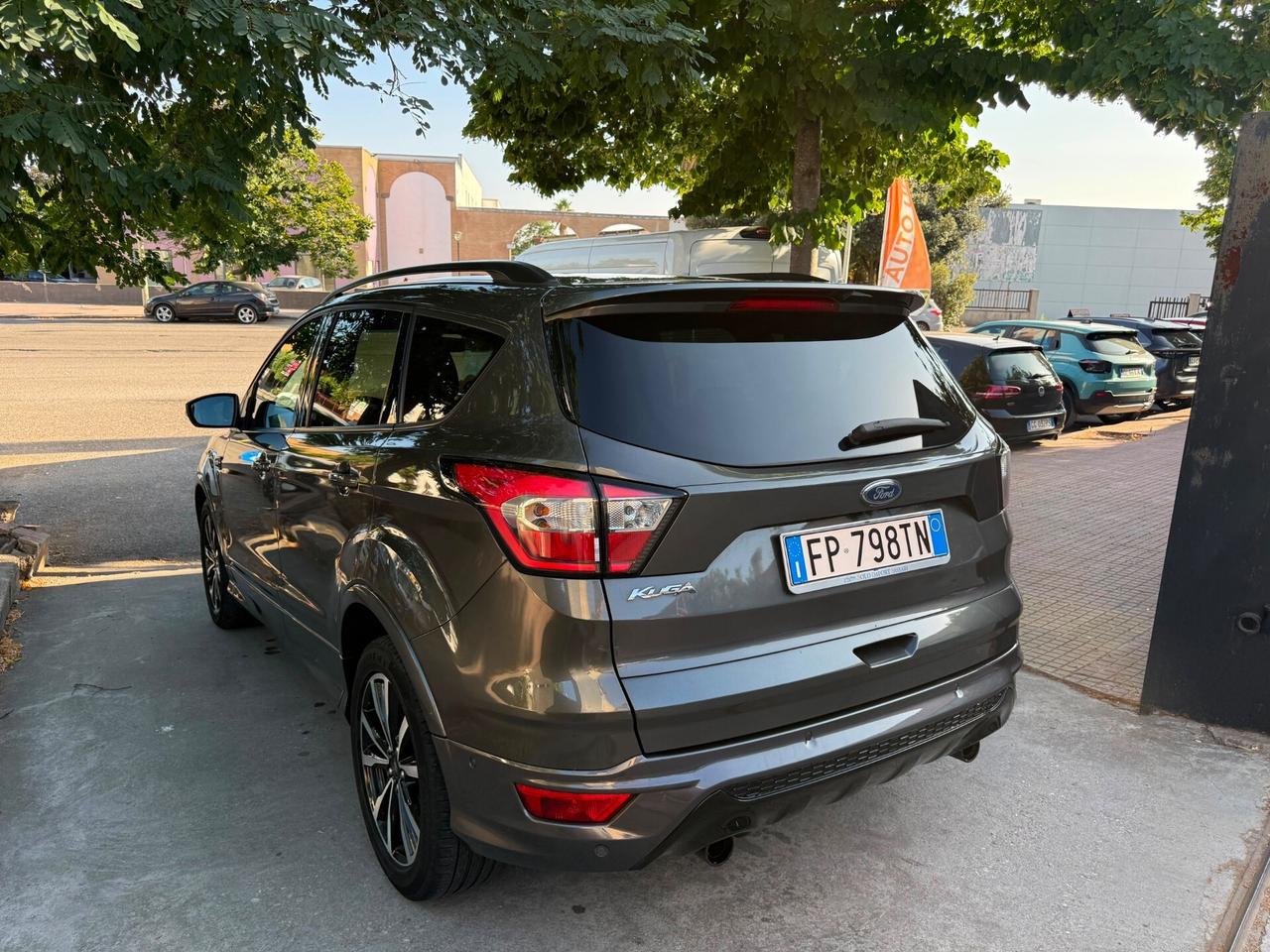 Ford Kuga 1.5 TDCI ST LINE
