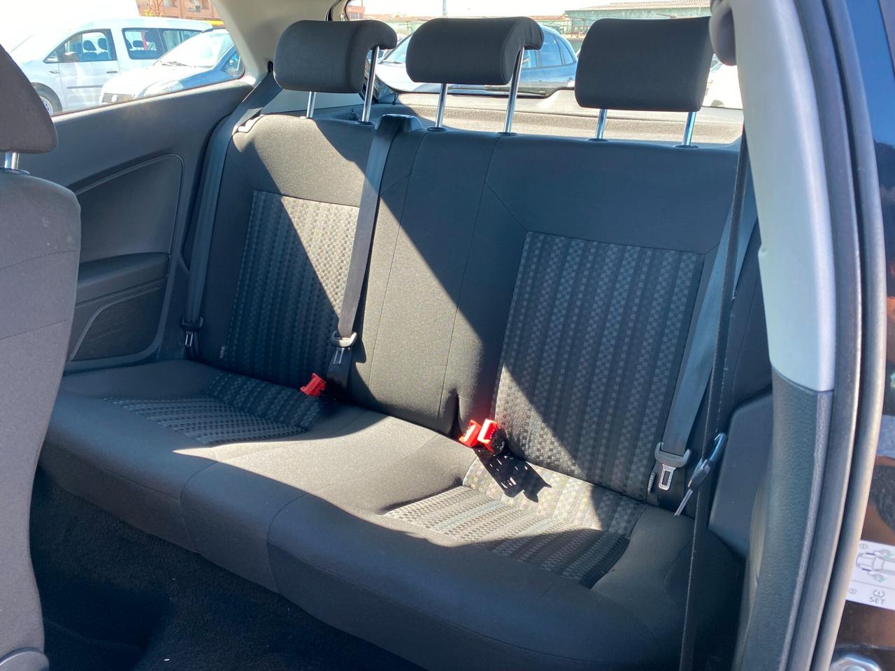 VOLKSWAGEN Polo 1.0 Benz. UNIPRO' / NEOPATENT.