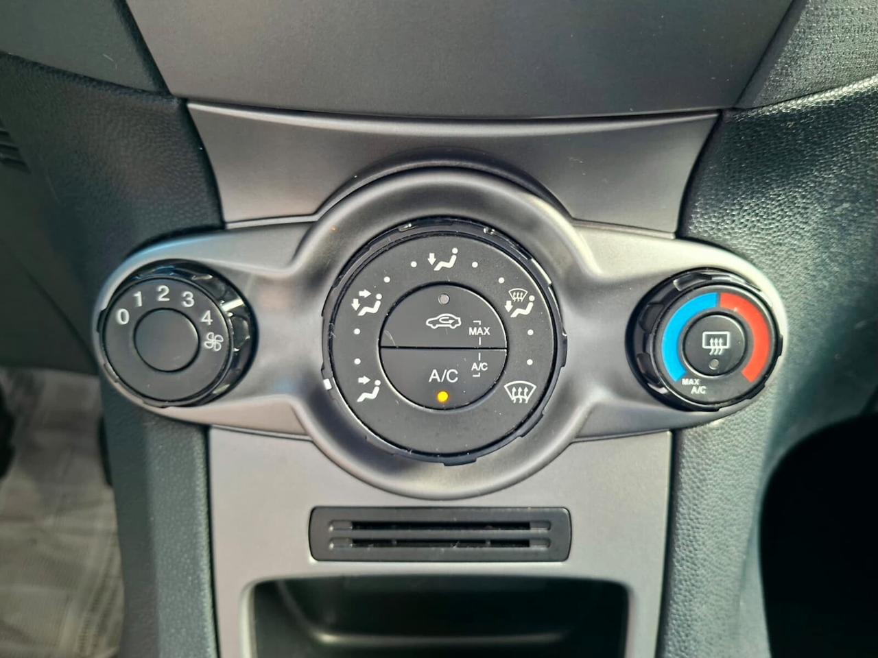 Ford Fiesta 1.2 60cv 2011