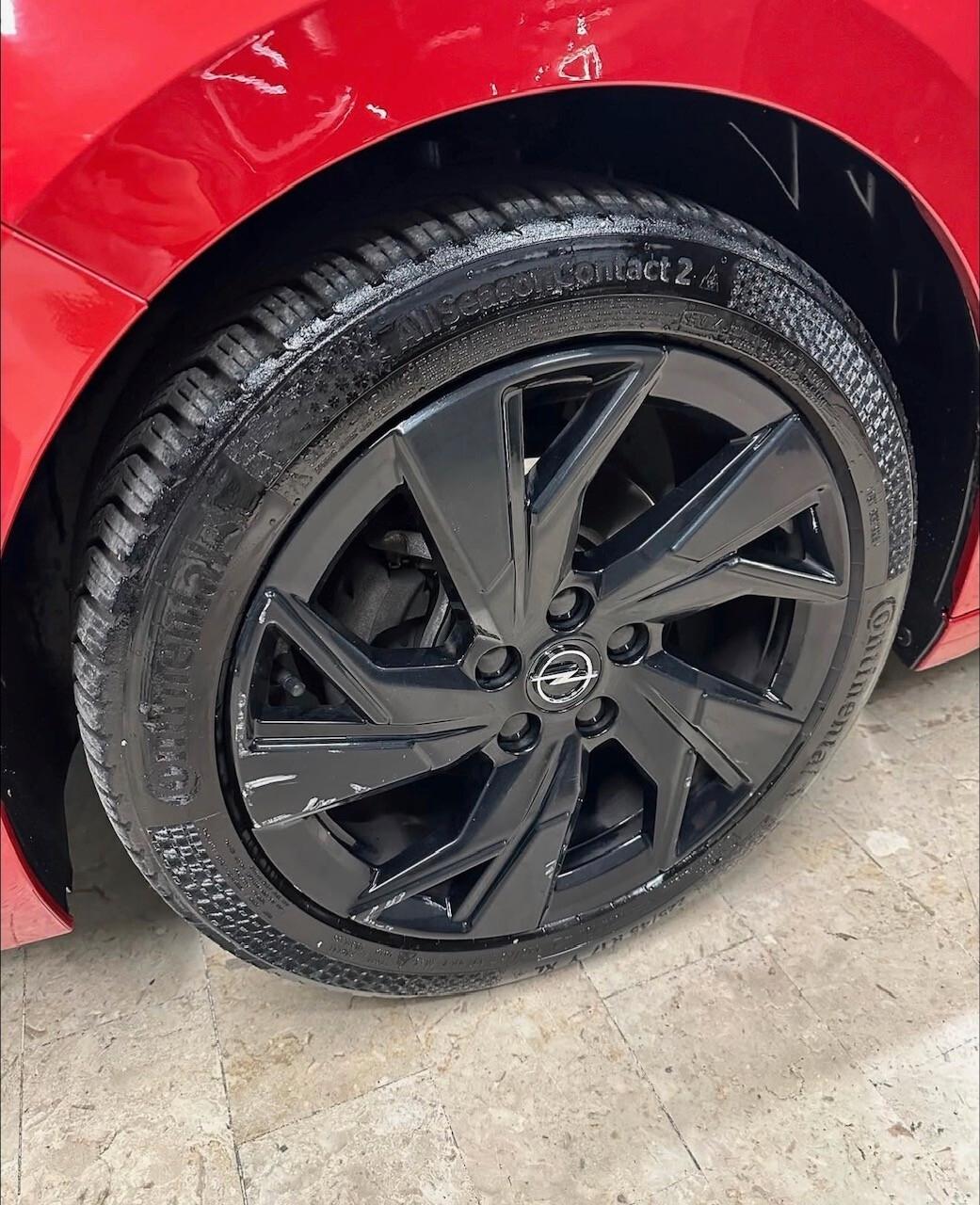 Opel Astra 1.2 Turbo 130 CV Edition