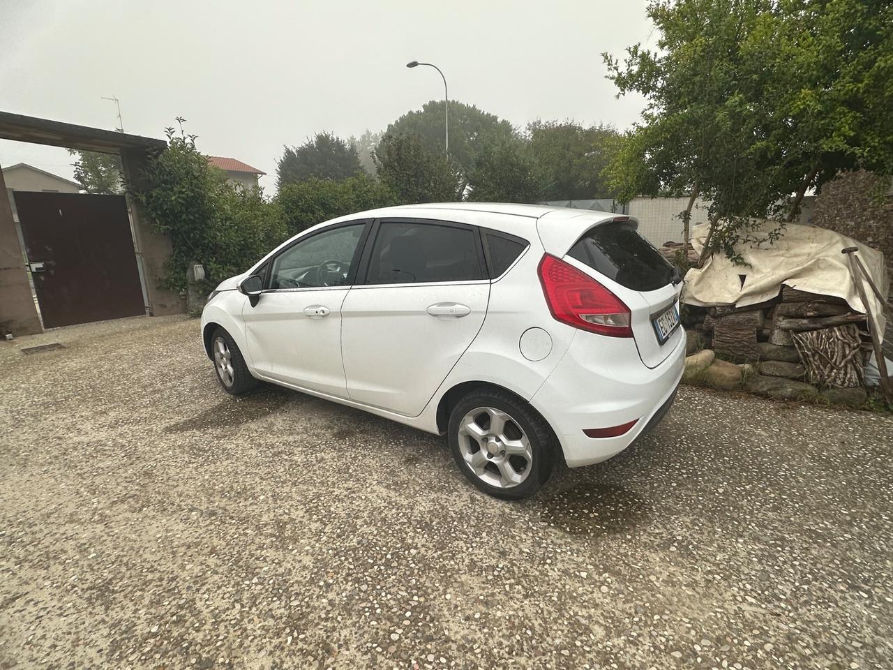 Ford Fiesta 1.4 3 porte Bz.- GPL Titanium