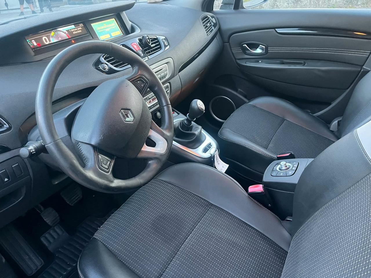 Renault Scenic 1.4 TCe Luxe 7 POSTI