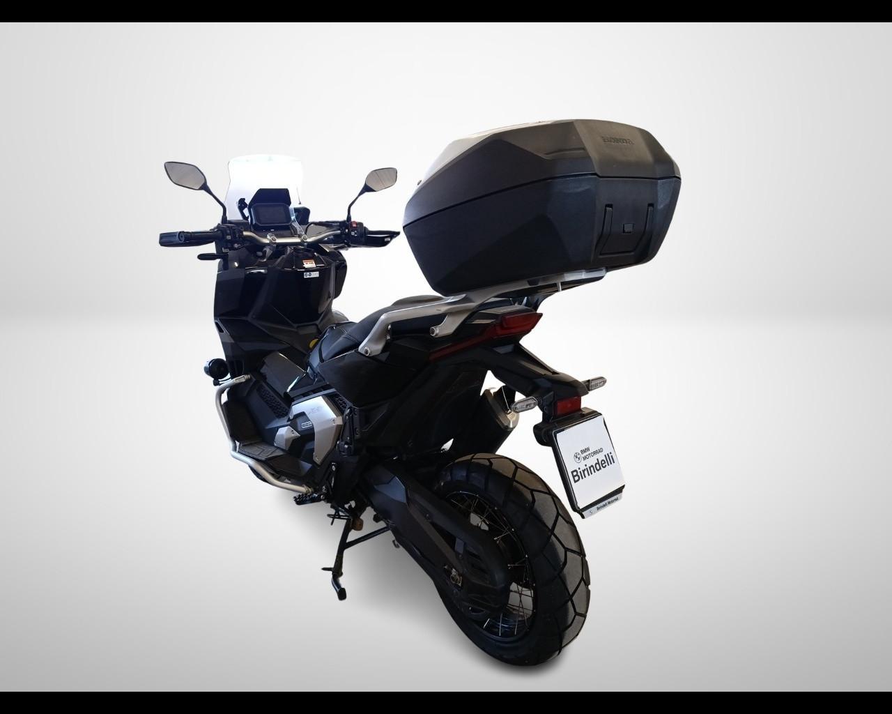 Honda X-ADV 750 - DCT Travel