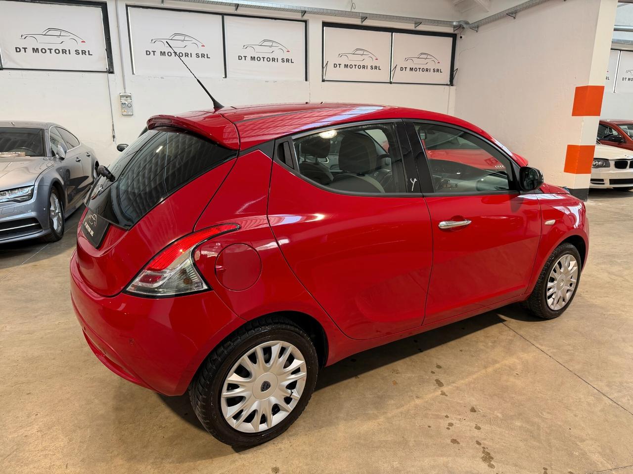 Lancia Ypsilon 1.2 Platinum UNICOPROPRIETARIO-NEOPATENTATI
