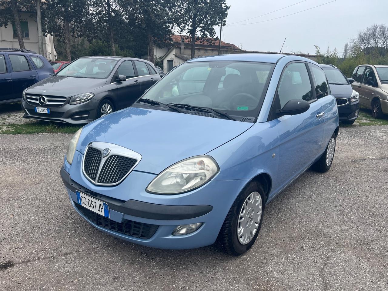 Lancia Ypsilon 1.4 16V Argento GPL ok neopatentati