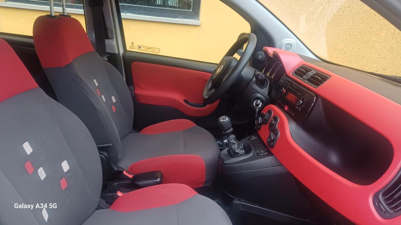 Fiat Panda 1.2 Lounge ( 12 mesi di garanzia)