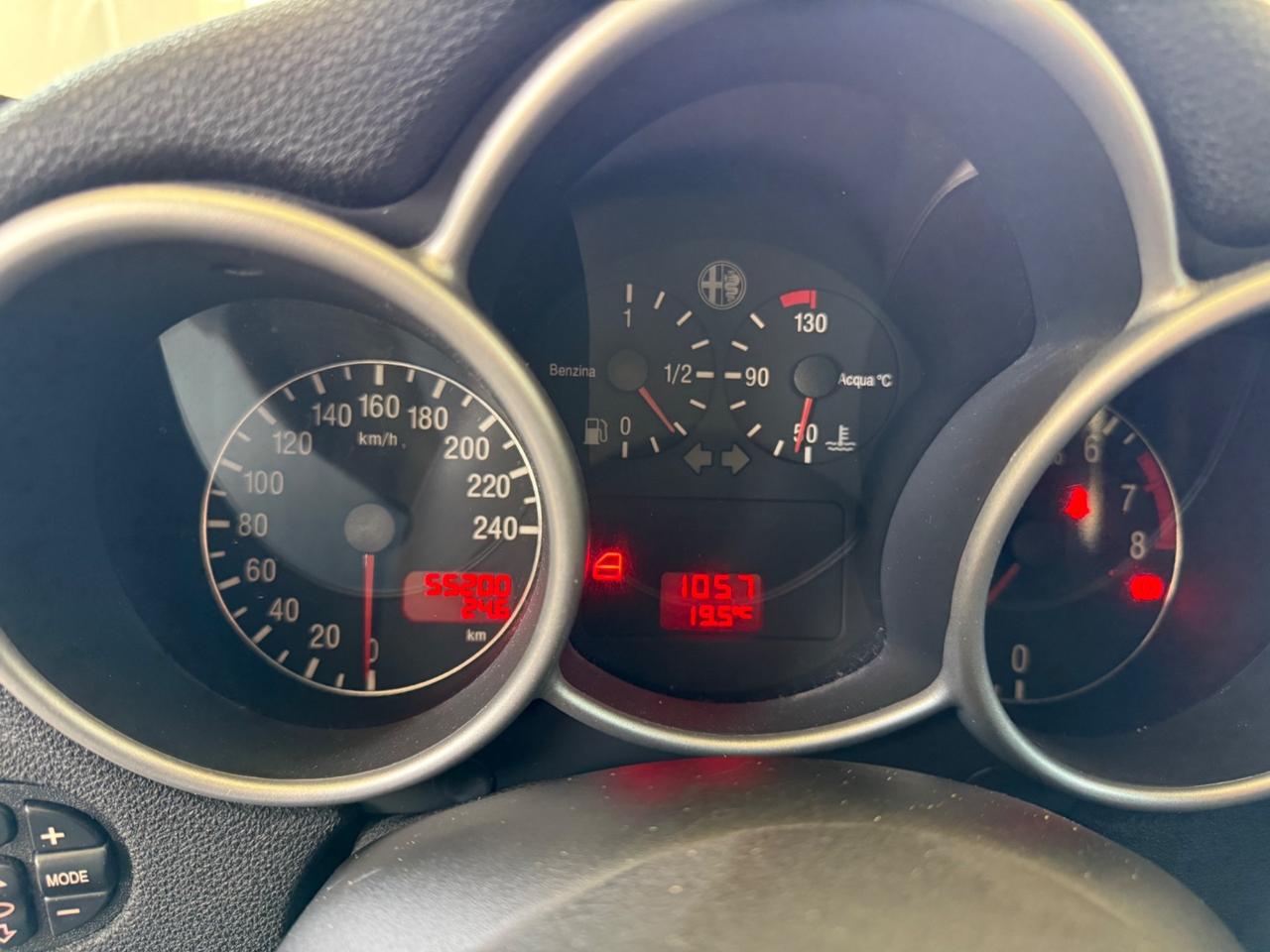 Alfa Romeo 147 1.6i 16V Twin Spark cat 5p. Progression