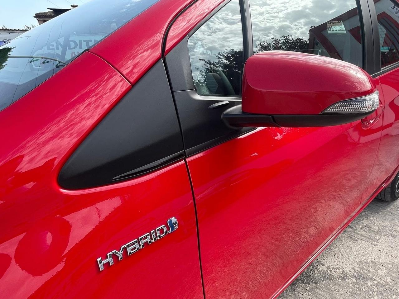 Toyota Yaris Trend Red Edition 1.5h Hybrid 73cv