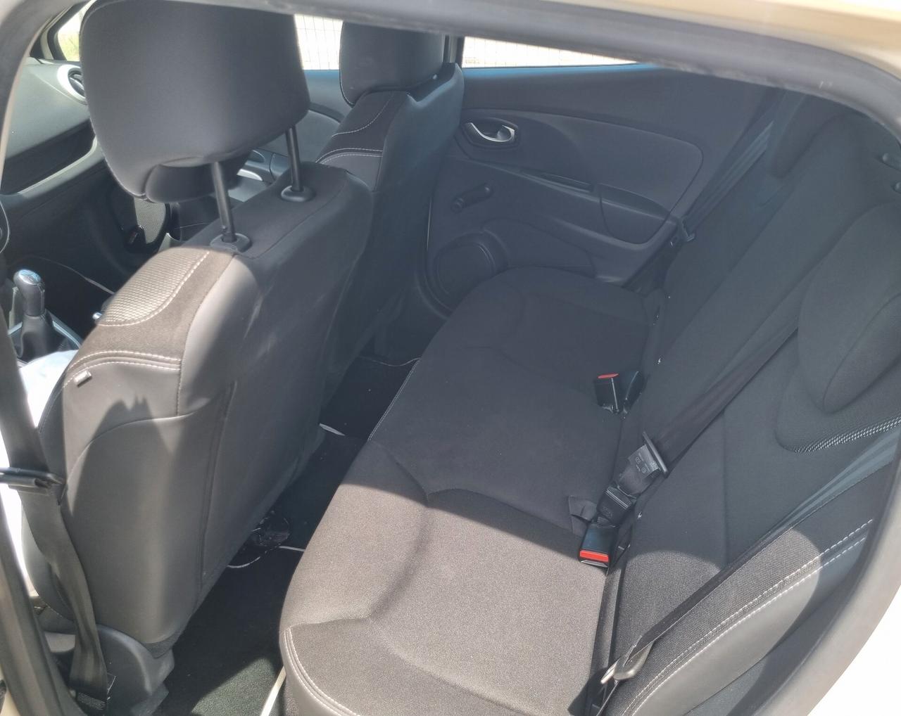 RENAULT CLIO 1.5 DCI 75 CV EURO 6B OK NEOPATENTATI