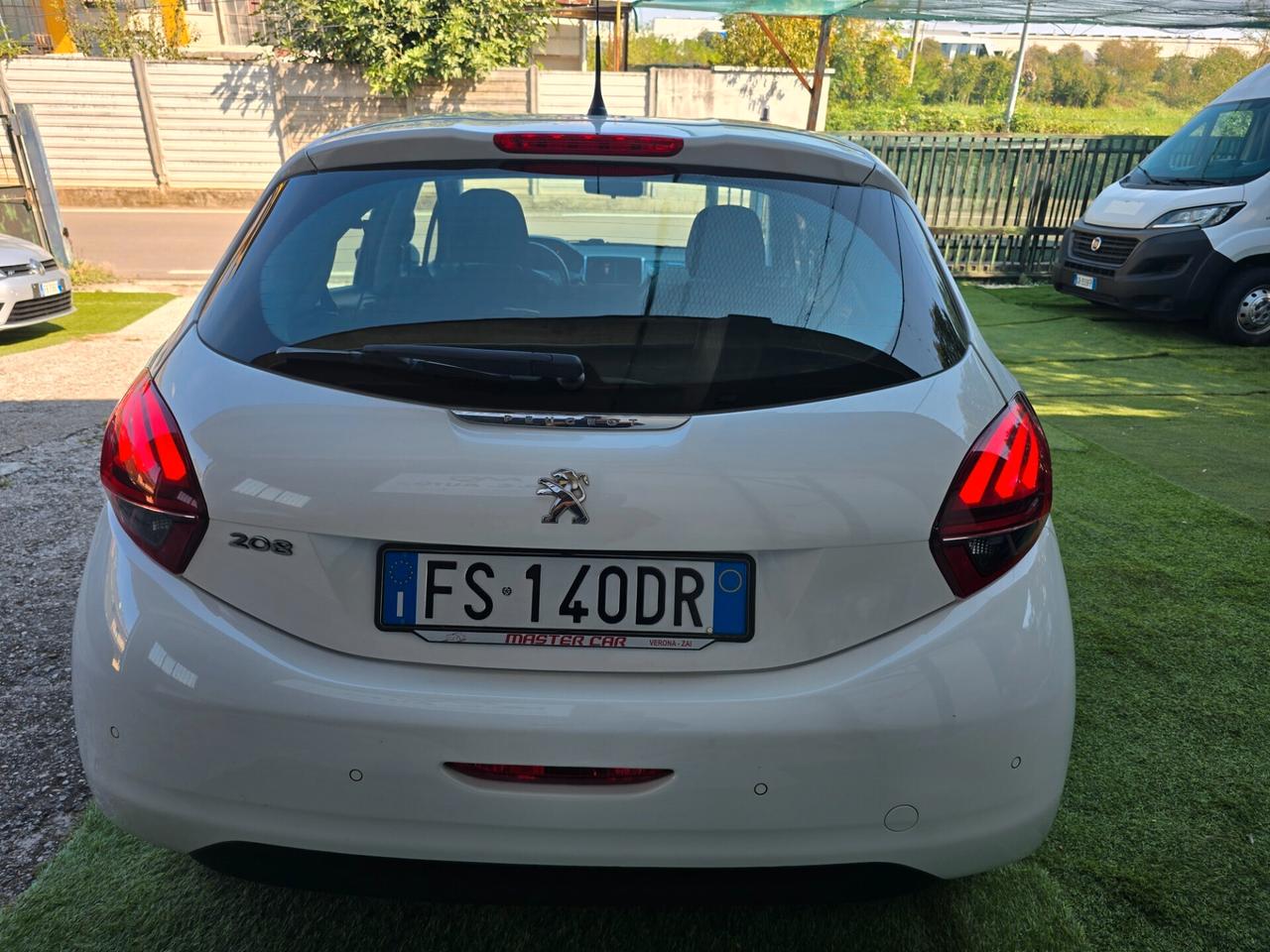 Peugeot 208 1.6HDI 75CV Allure 94000KM-2018