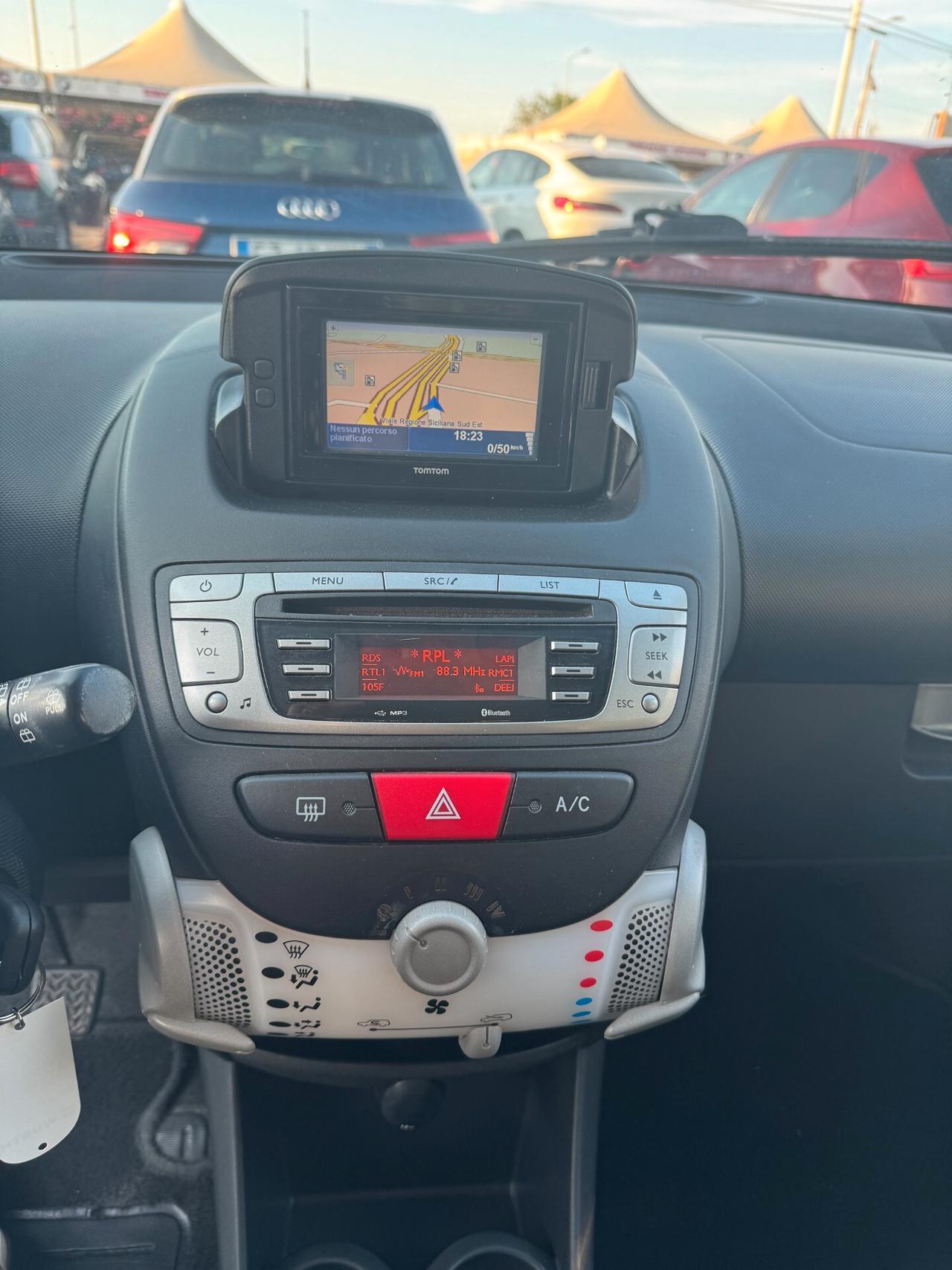 Toyota Aygo 1.0 12V VVT-i 5 porte Lounge Connect