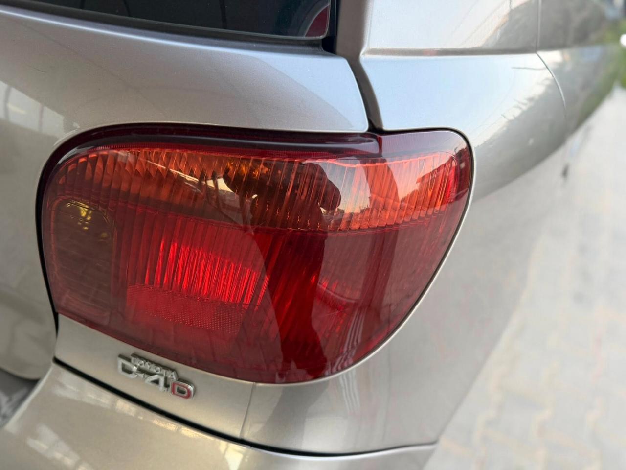 Toyota Yaris 1.4 D-4D 5 porte Sol OK NEOPATENTATI