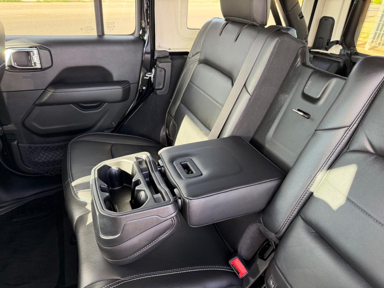 Jeep Wrangler Unlimited 2.2 Mjt II Sahara