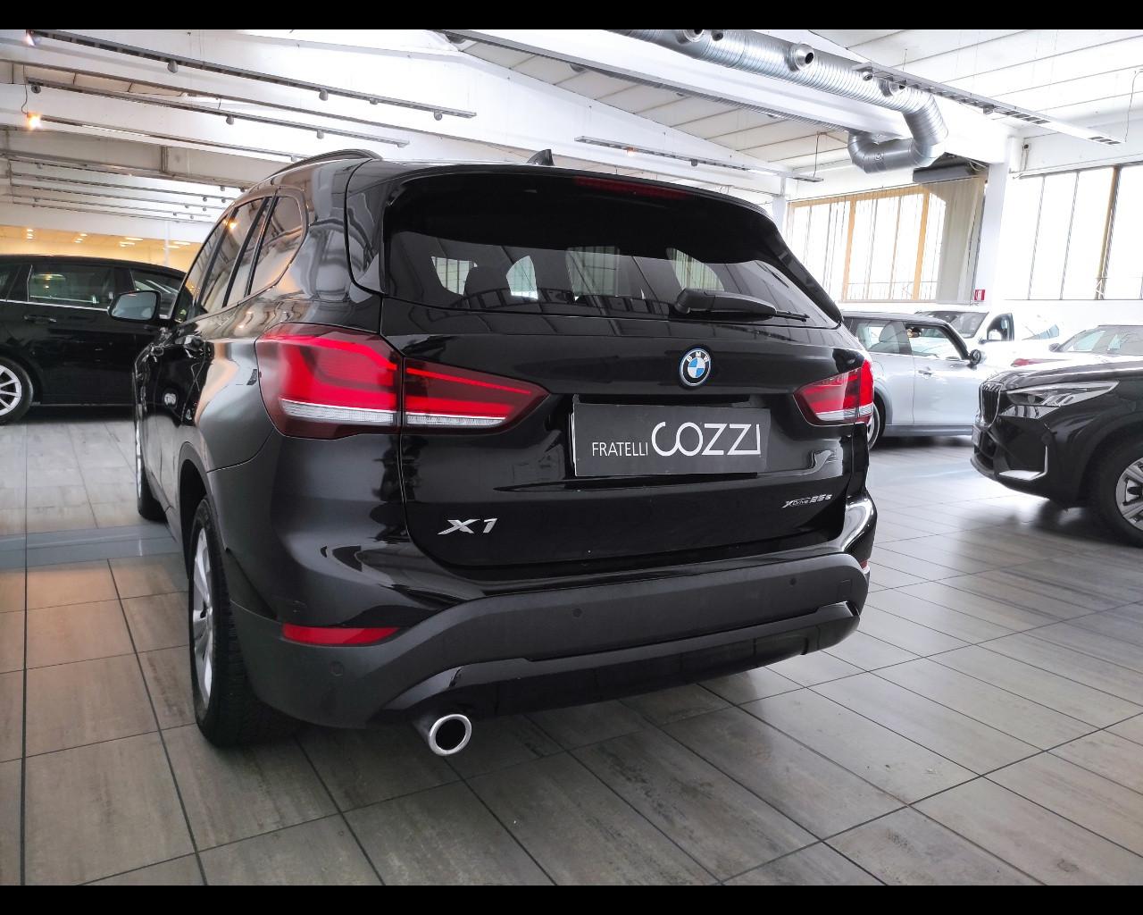 BMW X1 (F48) - X1 xDrive25e Business Advantage