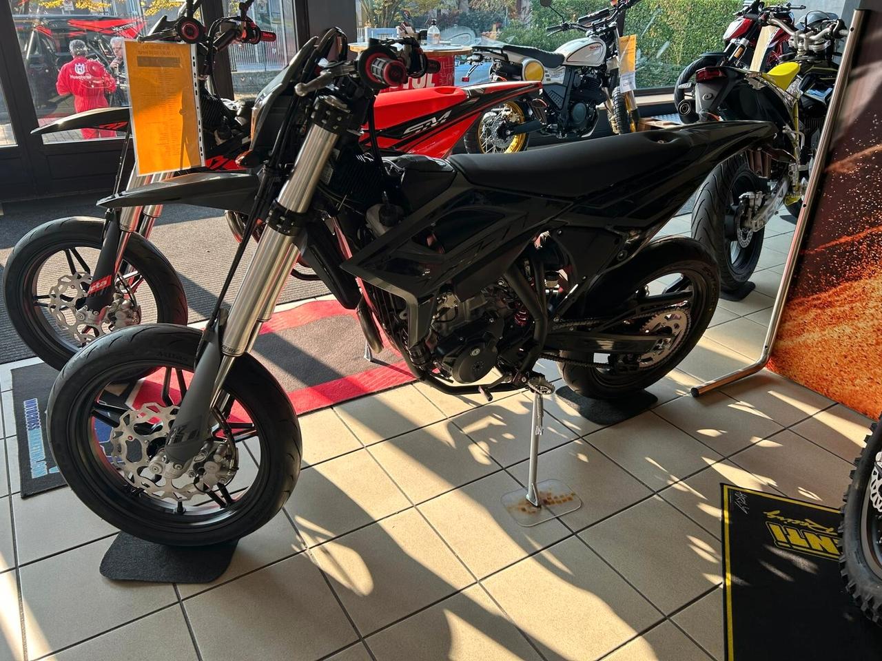 Beta RR Motard 125 4t R e T + ENDURO 125