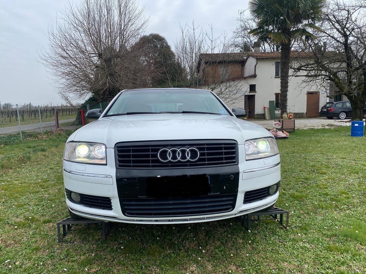 Audi A8 3.0 V6 TDI quattro tiptronic