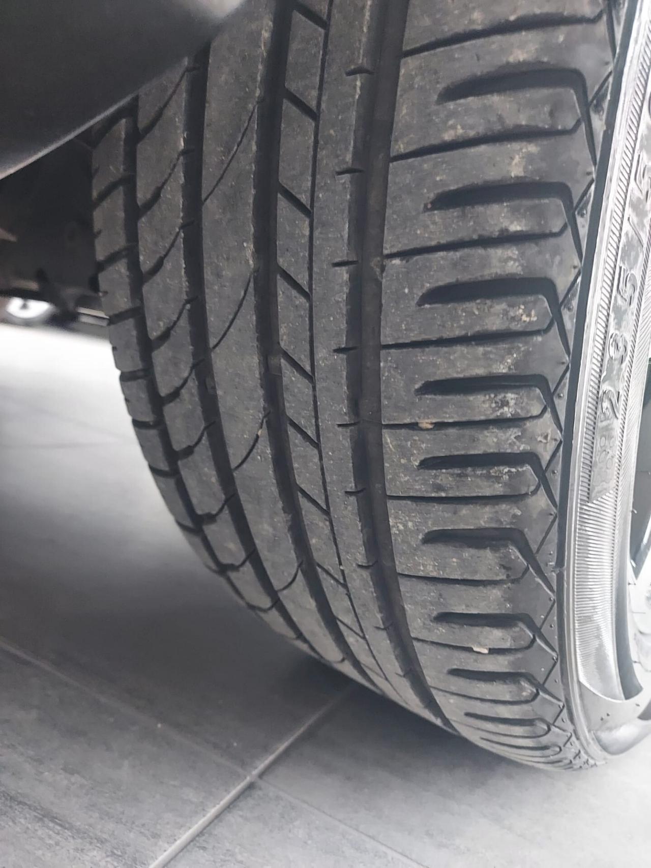 Ford Kuga 1.5 TDCI 120 CV S&S 2WD ST-LINE