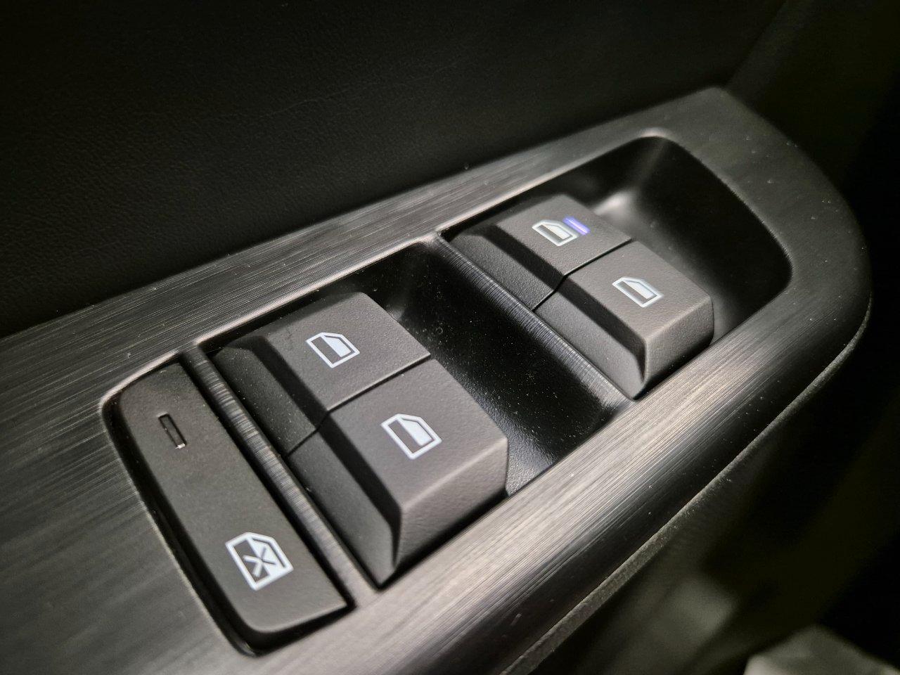 Mg ZS 1.5 hybrid+ Luxury auto IN PROMO - NEOPATENTATI