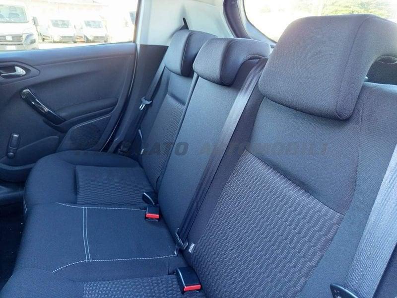 Peugeot 208 208 5p 1.2 puretech Allure s&s 82cv neopatentati