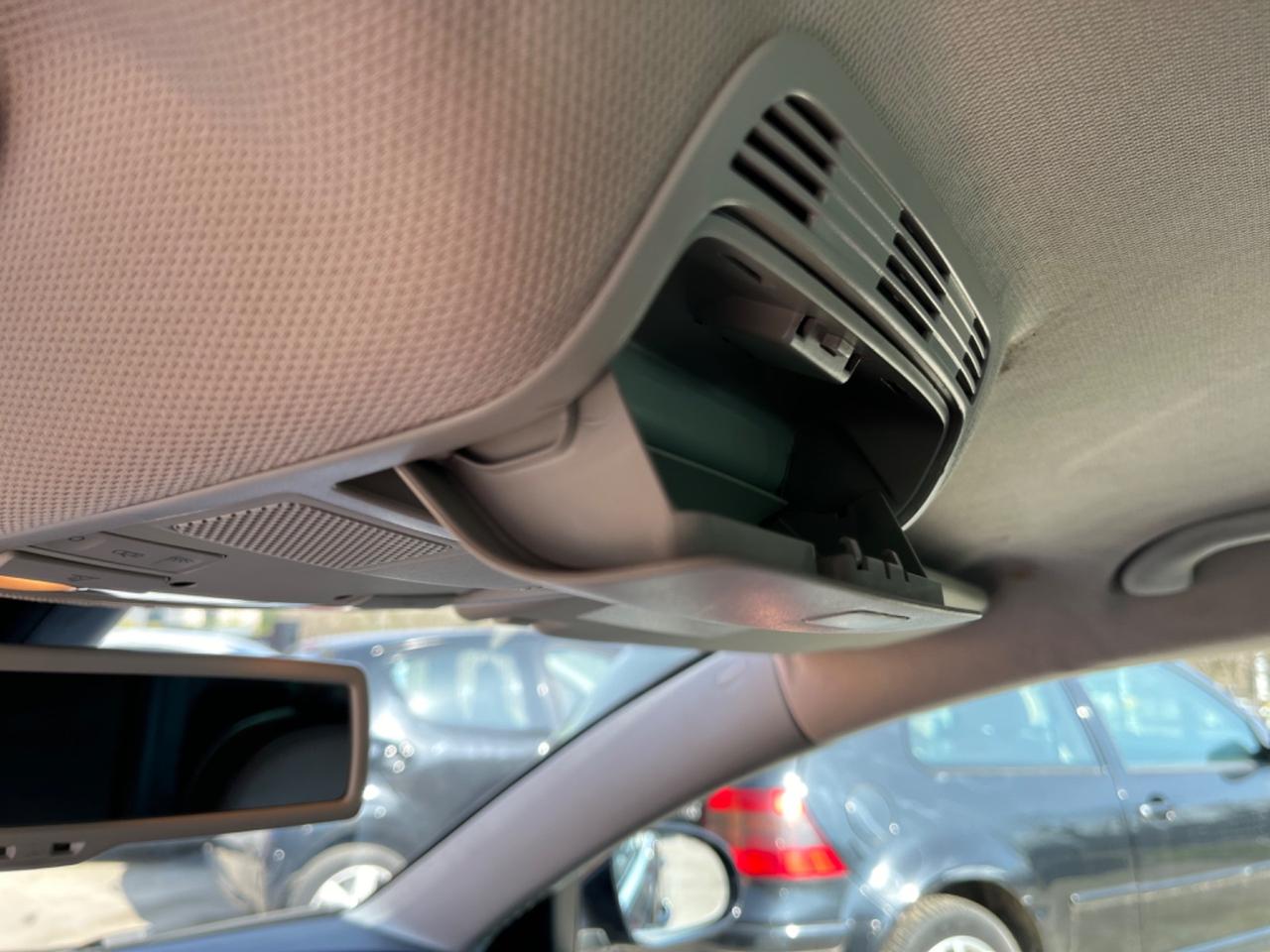 Volkswagen Passat 2.0 TDI DPF Var. Highline