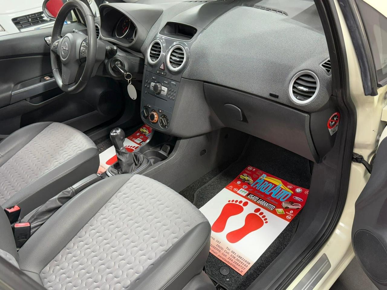 Opel Corsa 1.2 86cv Cosmo - 2011