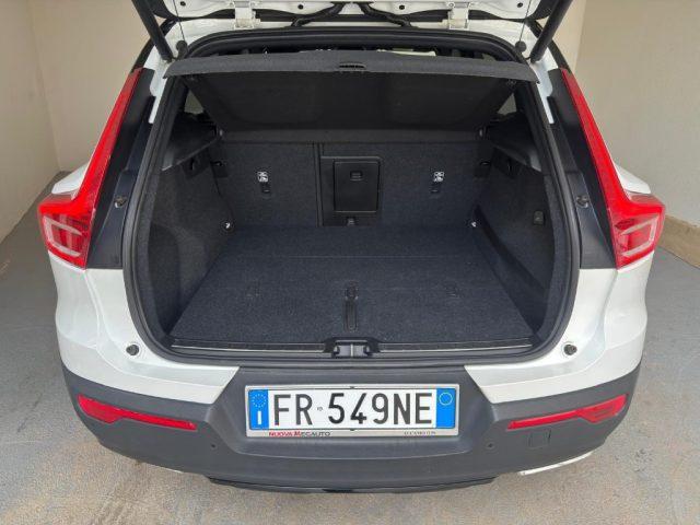 VOLVO XC40 D4 AWD Geartronic R-design