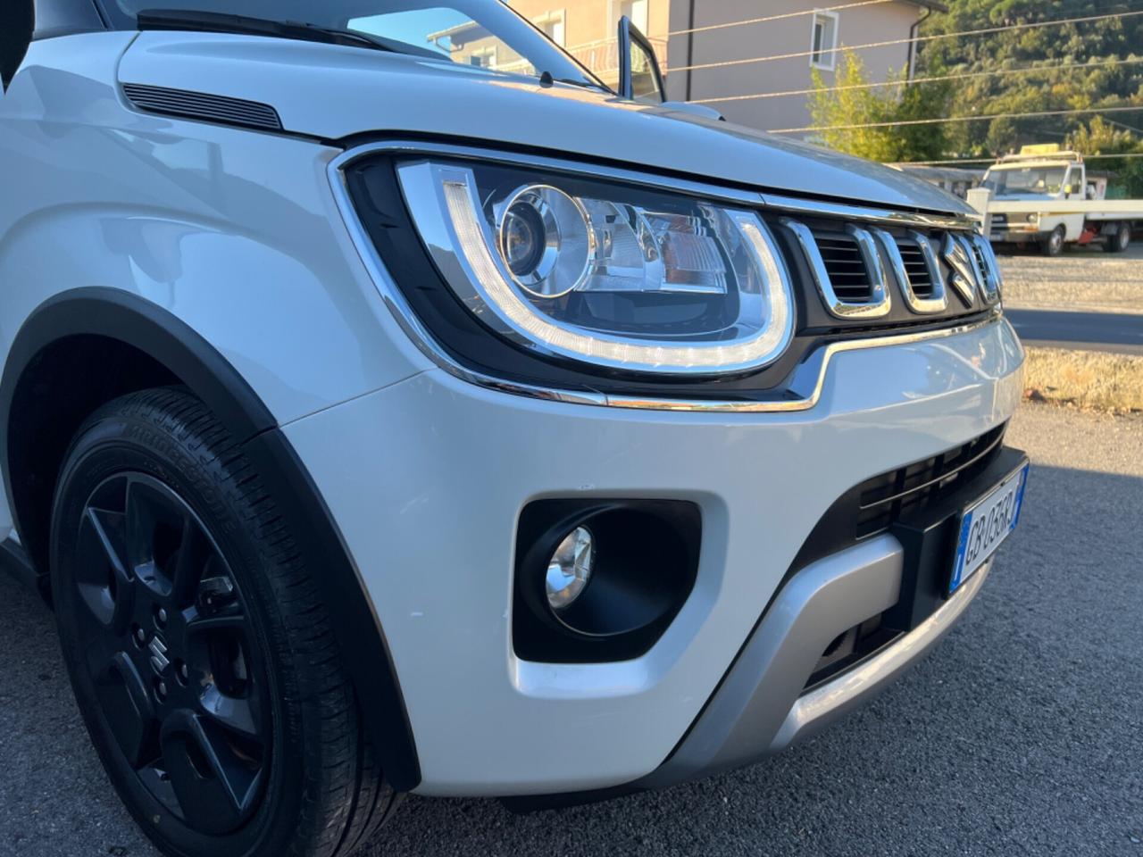 Suzuki Ignis 1.2 Hybrid Top solo 3.500 km