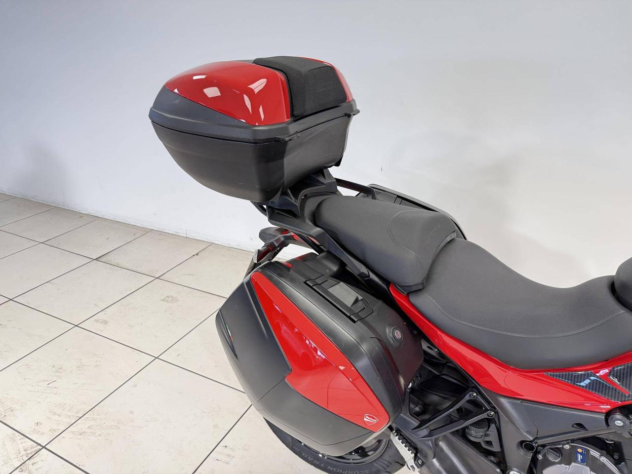 DUCATI Multistrada V2 950 Red